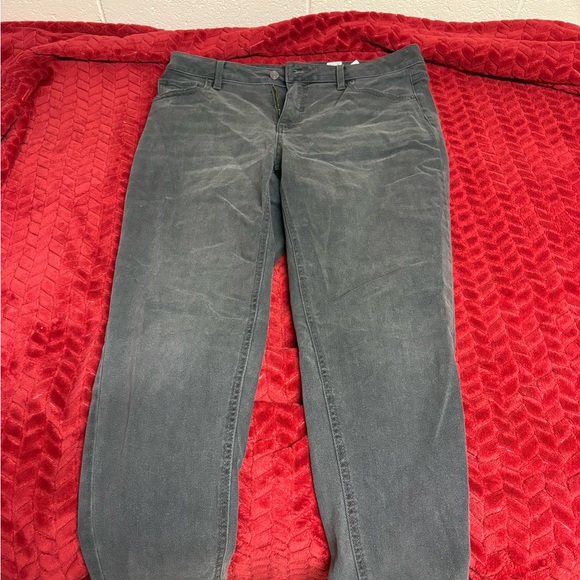 Time and Tru Denim - Size 14 Time and Tru Black Straight Leg / Mom Jeans